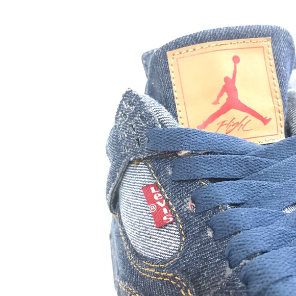 ❌SOLD❌ Jordan x Levi's Retro Air Jordan 4 - Picture 5 of 8